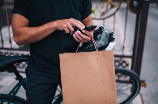 Kibo Commerce总裁Meyar Sheik分享了对消费者购物趋势和个性化角色的见解