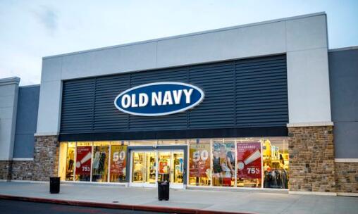 老海军填补克利夫顿购物中心的空地